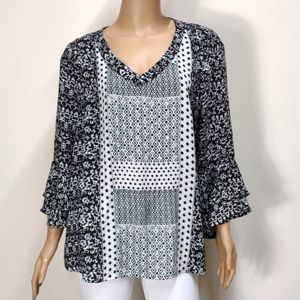 New Directions XL black, white, and sage green 3/4 sleeved blouse